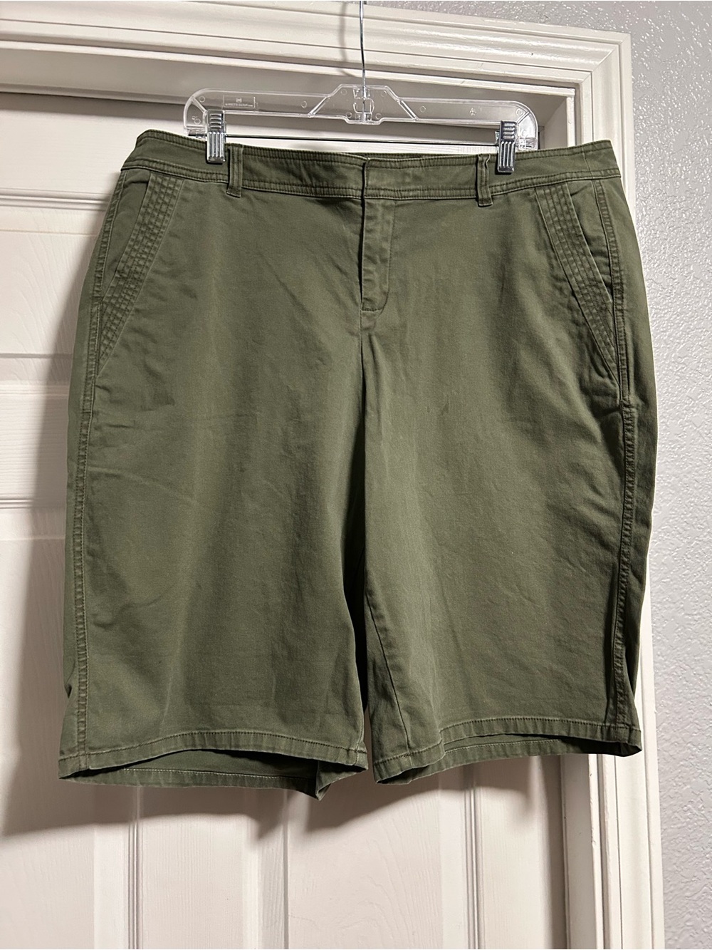 Lane Bryant Women’s Olive Green Casual Bermuda Shorts